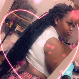 Meet your Posher, Ariel